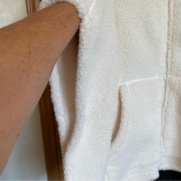Calvin Klein Cream Off White Sherba Teddy Cape Jacket NWOT - Picture 9 of 14